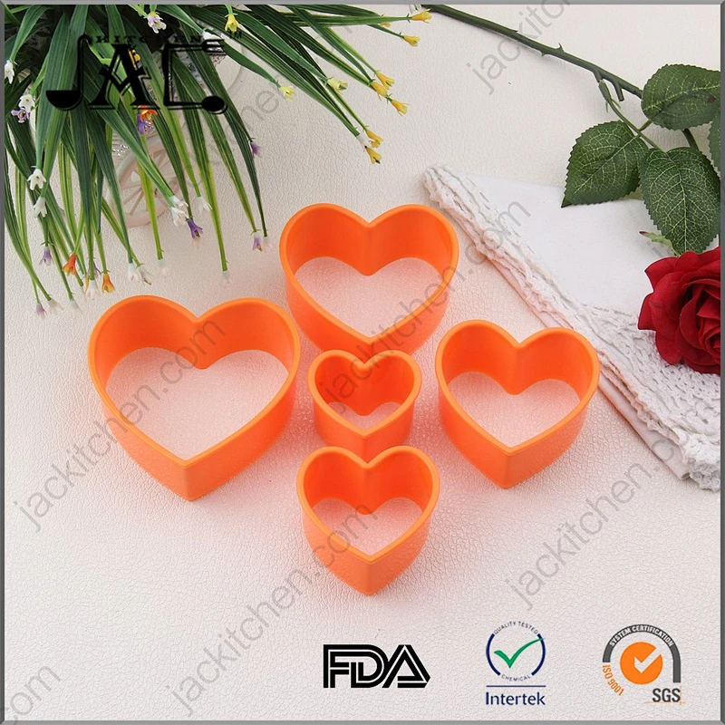 Good Quality Plastic Baking Tools Heart Cookie Cutter