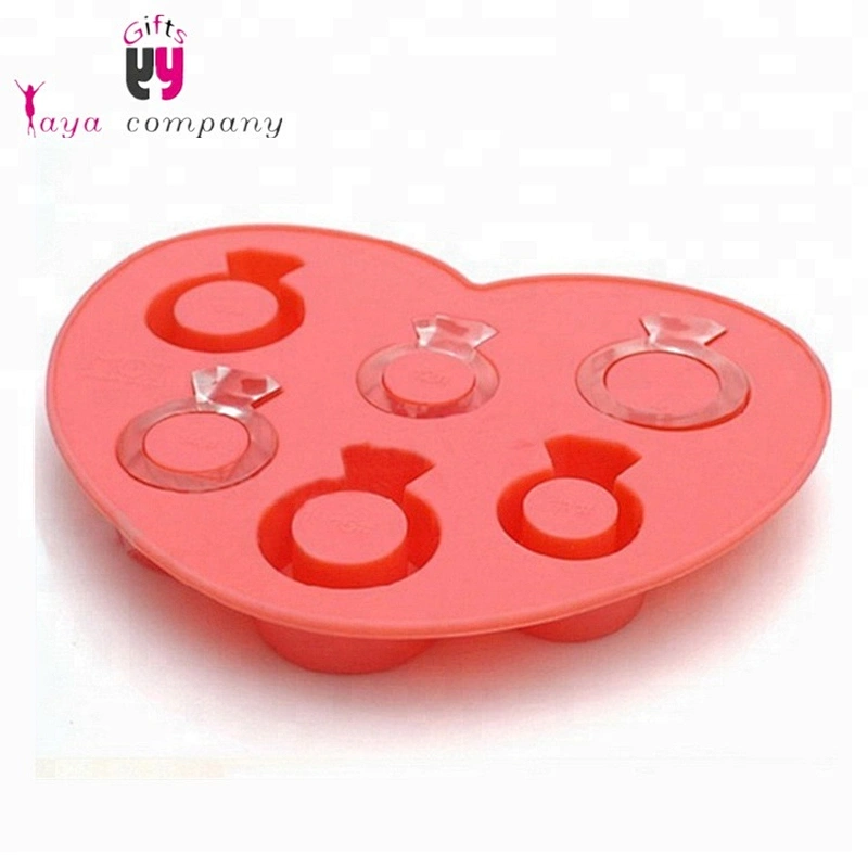 Newest Design BPA Free 3D Love Ring Ice Cube Tray Silicone Ice Mold