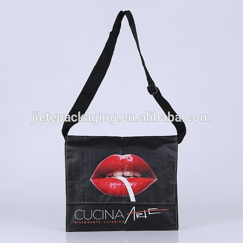 pp woven single shoulder shopping bag with logo