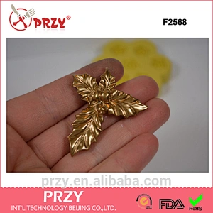 F2658 Holly Berry with Leaves Silicone Rubber Flexible Food Grade Mold Christmas seasonal holiday winter fondant moulds