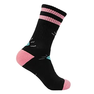 Custom Men's Design Athletic Fashion Design Athletic  Cartoon Jacquard Cotton Sport Skat Socks Custom Wholesale