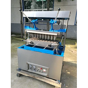 Electric Commercial Stainless Steel Cone Waffle Baker and Ice Cream Cone Maker Machine