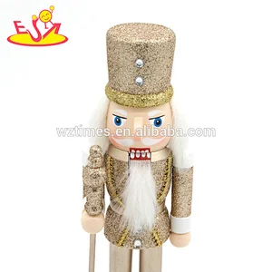 2018 Wholesale hottest golden kids doll toys wooden small nutcrackers for sale W02A290
