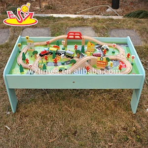 2018 Hottest new design children wooden toy train sets with table W04C071