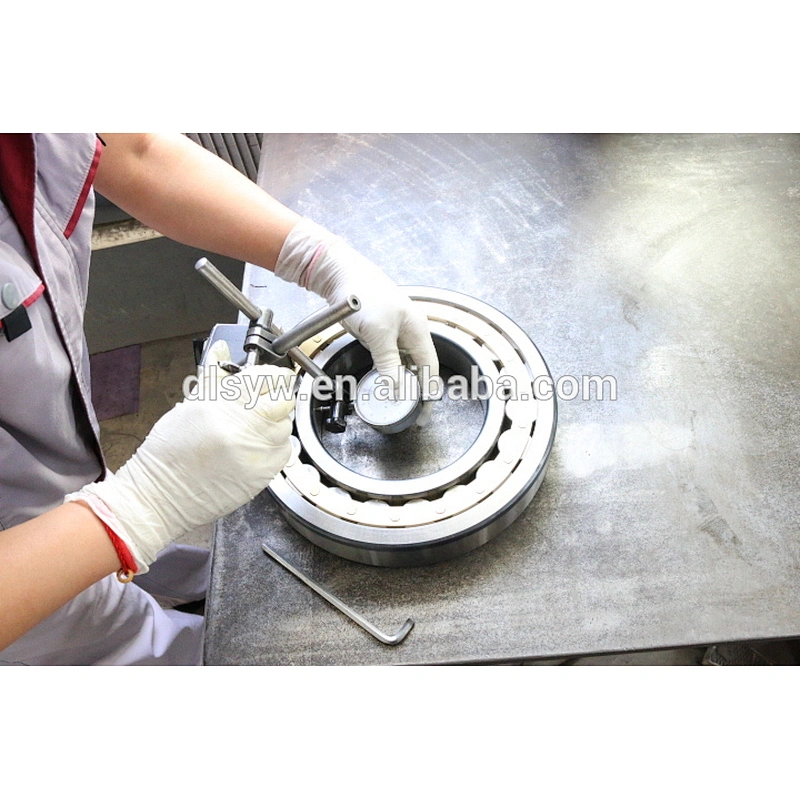 Factory Cheaper Cylindrical Roller Bearing NN2240 With High Precision