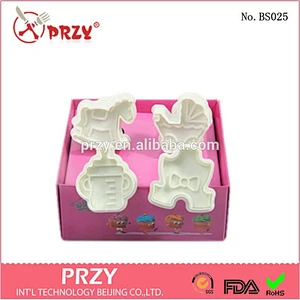 Baby theme feeding-bottle shape 4-cavity silicone cookie cutter s