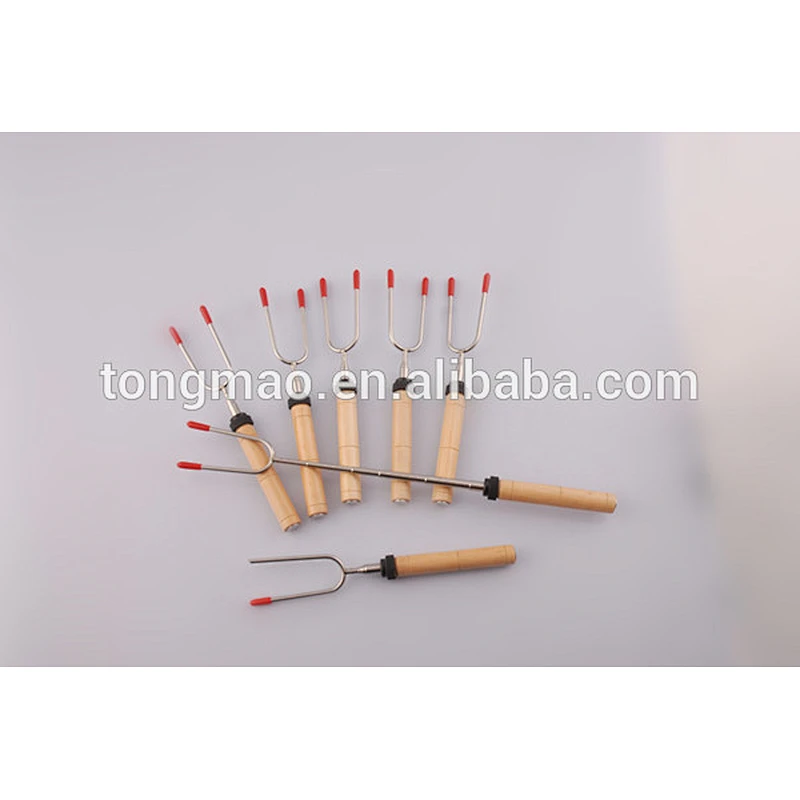 wooden handle telescopic Marshmallow campfire roaster