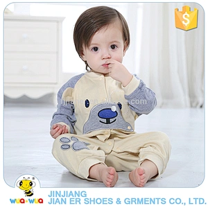 Wholesale winter new born baby long sleeve romper clothes