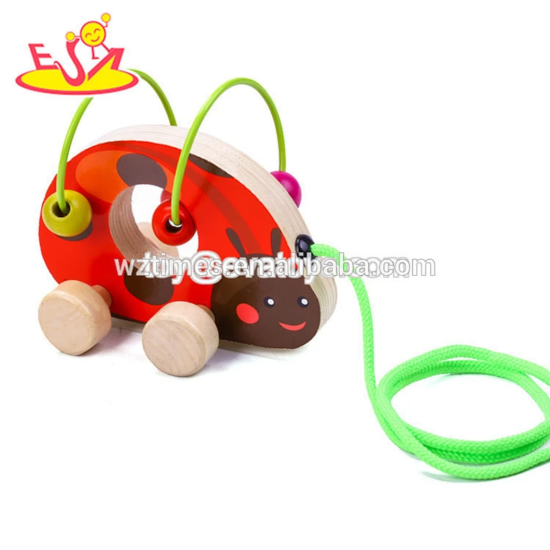 Wholesale most lovely wooden pull chicken toy help baby learning walking W05B165