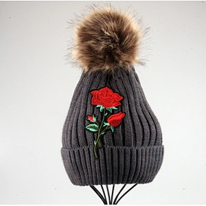 New Product Super Quality Rose Woman Emboribery Slouch Beanie Hat Knitted Beanie Hat