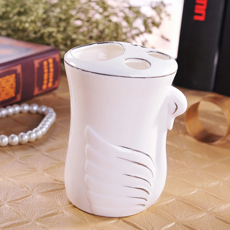 Fashion 5pcs Ceramic Bathroom Set China Supplier in-stock Toothbrush and Gargle Cup Home Porcelain Toilet Set