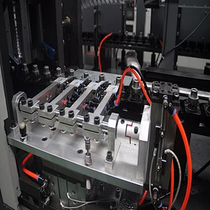 Professional one stage PET bottle blowing machine