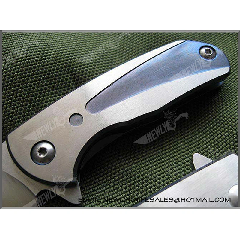 Titanium Alloy Handle Stainless Steel Tactical Folding Pocket Knife