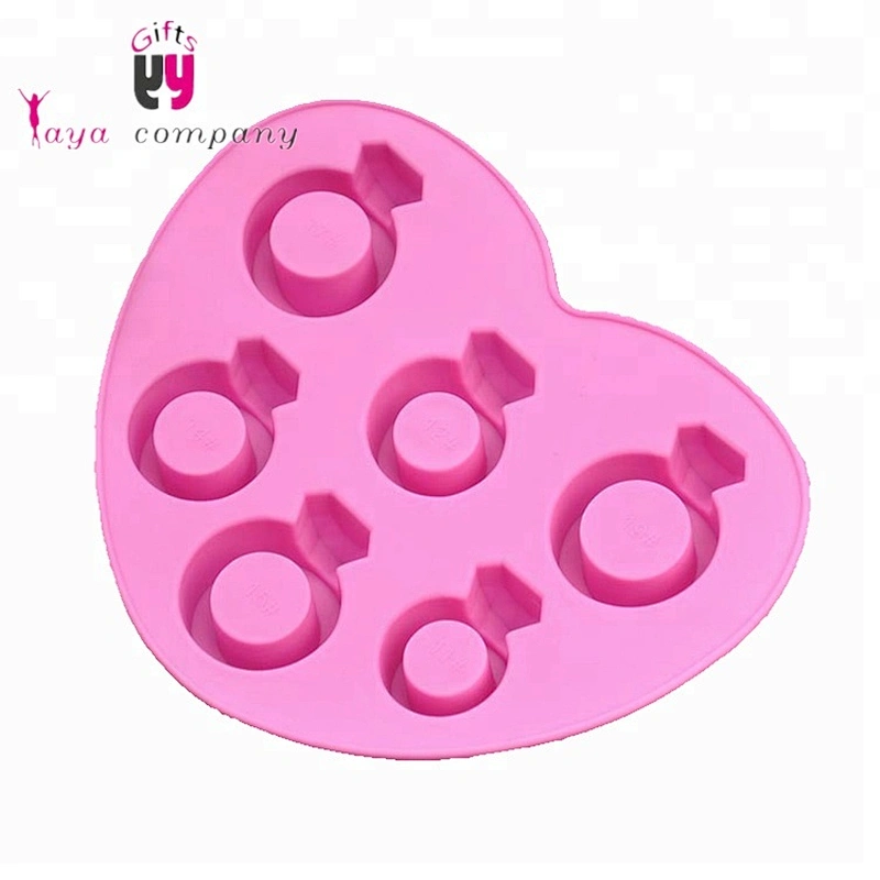 Newest Design BPA Free 3D Love Ring Ice Cube Tray Silicone Ice Mold