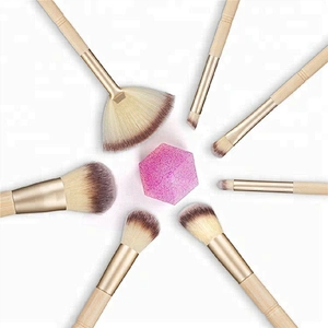 Custom Logo Bamboo Handle 7pcs Makeup Brush Set With Silicon Makeup Sponge Puff