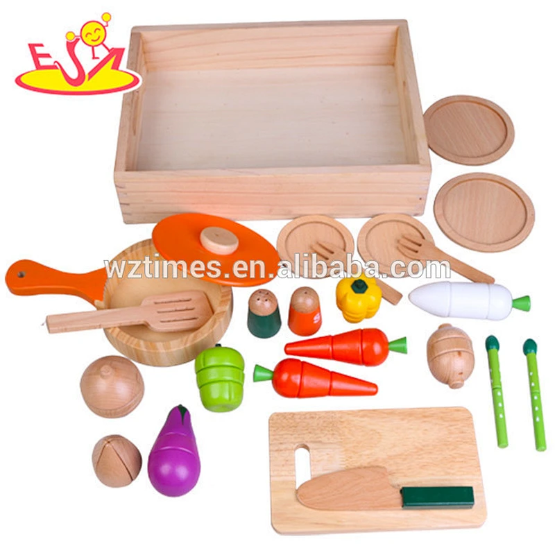 Educational children pretend play cutting wooden toy food set W10B140