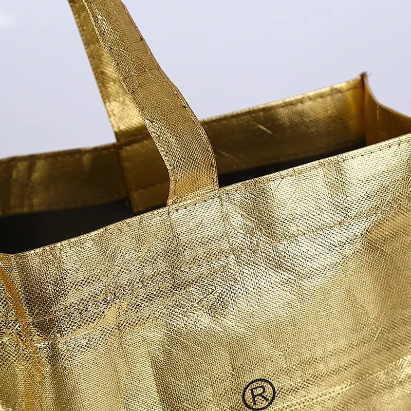 Wholesale golden non-woven shopping bag with handle