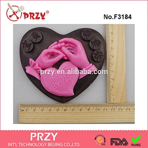 F3184 Large heart-shaped handmade chocolate mold silicone mold holding hands styling wedding gift