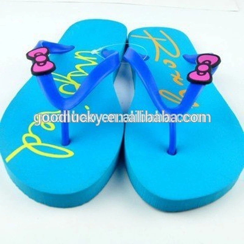 Guangdong wholesale fashion EVA slippers beach flip-flops