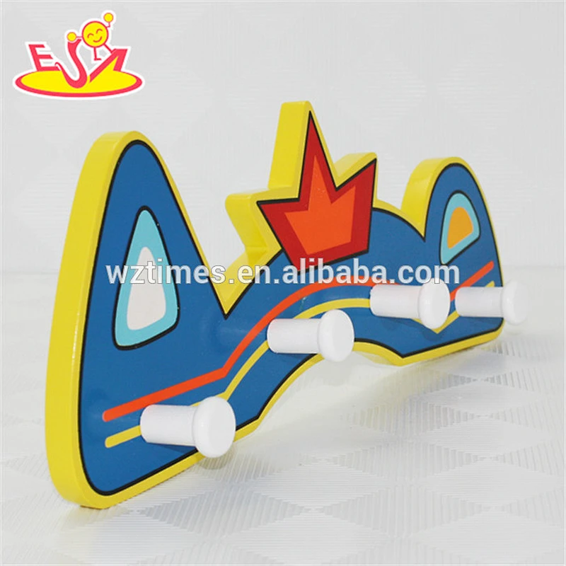 wholesale hot selling wooden kids clothes hook W09B042