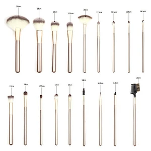 Customized Logo 18pcs Makeup Brush Set With Cosmetics Makeup Bag