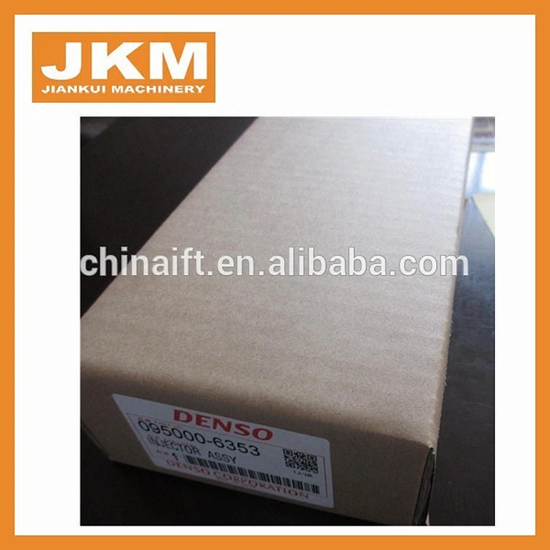 original diesel common rail fuel injectors assy 095000-0562 6218-11-3101 6218113101 PC600-8 SA6D140