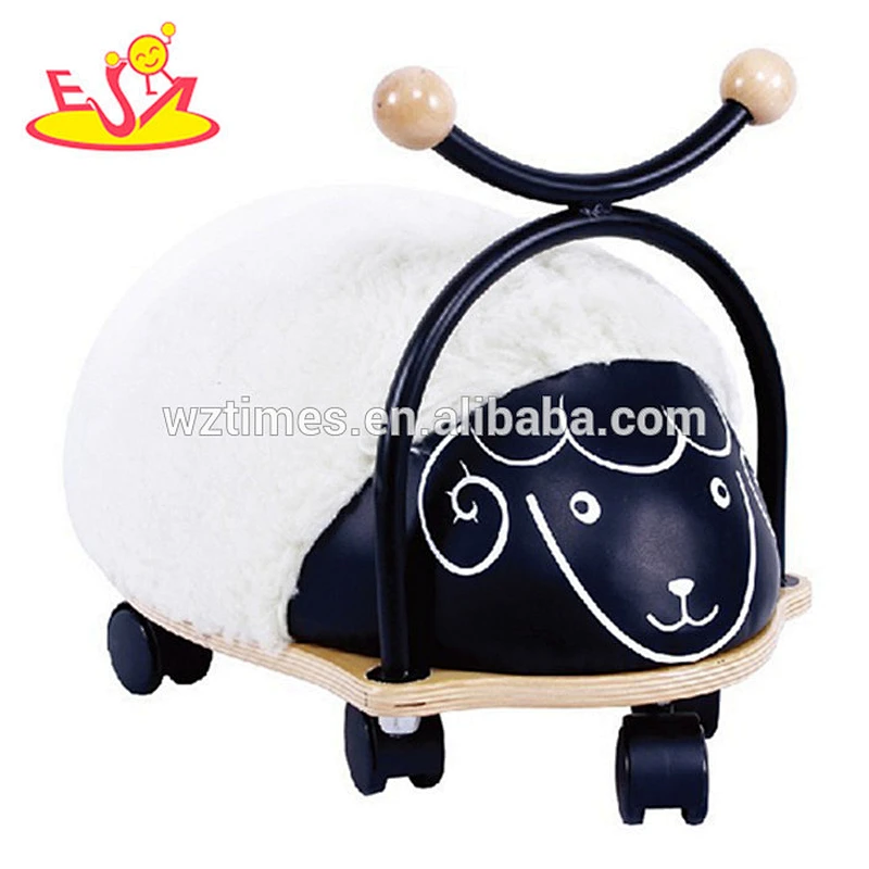 Wholesale fashionable sheep shape wooden baby walking toy used in home or outdoor W16A009