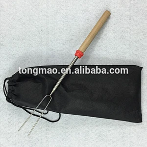 32 inch wooden handle extendable roasting fork