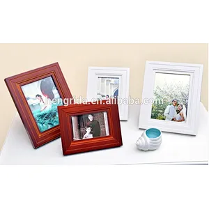 European modern photo frame with multi line frame