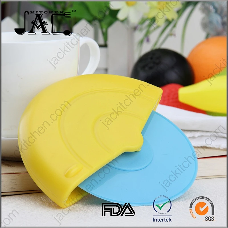 Wholesale Good Grips Stainless Steel Sharp Pizza Wheel and Cutter