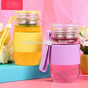280 ml Glass Water Bottles Sports Drinking Cup Automotive Glass Kettle With Silicone Sleeve and Lid