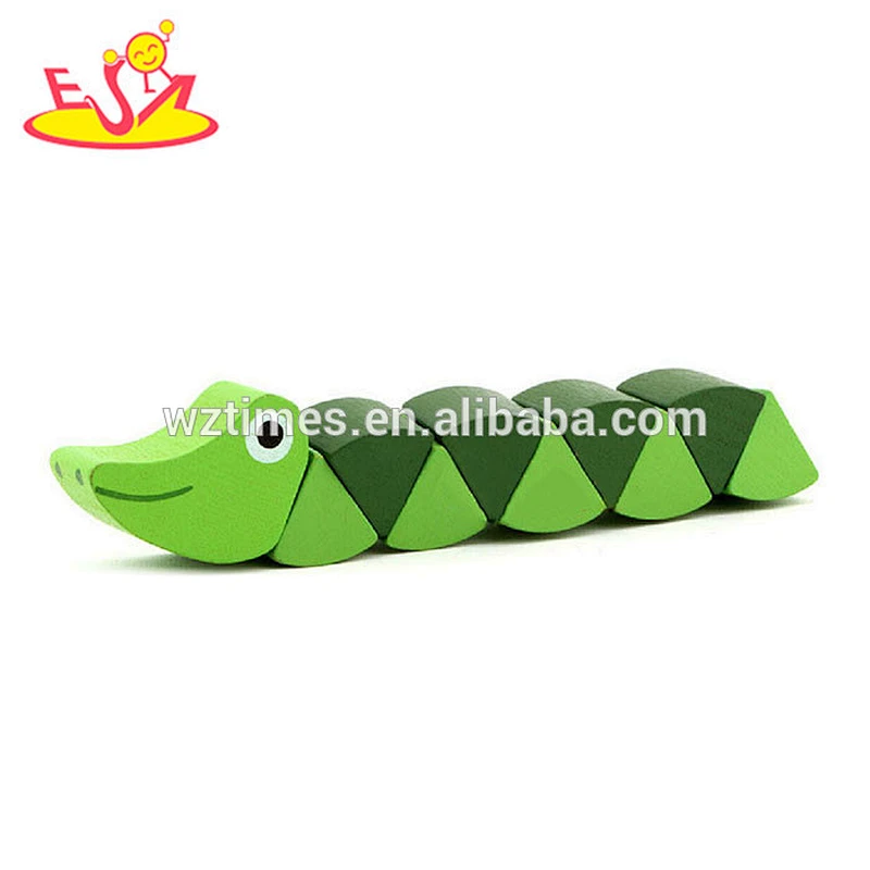 2018 wholesale children wooden caterpillar toy cheap baby wooden caterpillar toy interesting kids wooden caterpillar toy W14I032