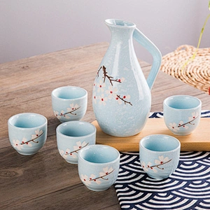 陶瓷茶壶、水杯、酒具