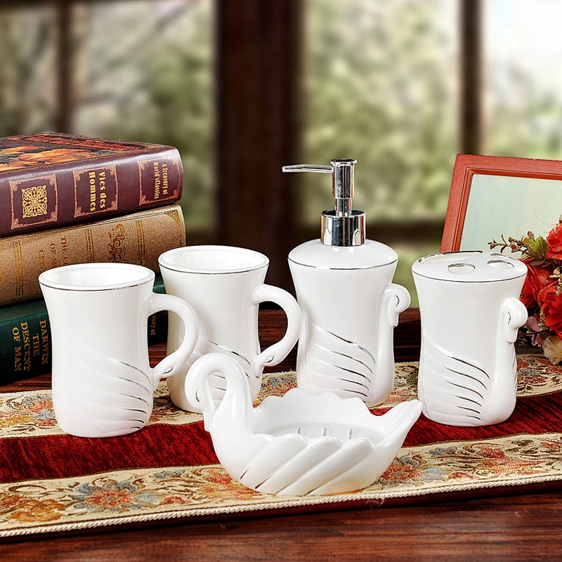 5 Pieces of Ceramic Bathroom Accessories Set Factory Directly Promotional Bathroom Toothbrush Cup Set Fringes Golden