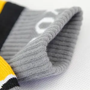 Durable modeling fashion mens dress socks custom
