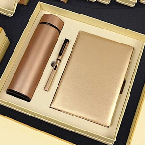 Low MOQ Wholesale Business Gift Set Cheap Price Personality Customized Logo Box Gift High-end Company Office Gift Set