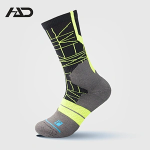 men's free terry mesh basketball socks