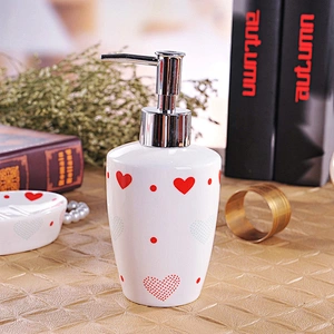 European 5pcs Household Porcelain Toilet sets Free Sample Bath Bottle Factory Wholesale Ceramic Bathroom Set