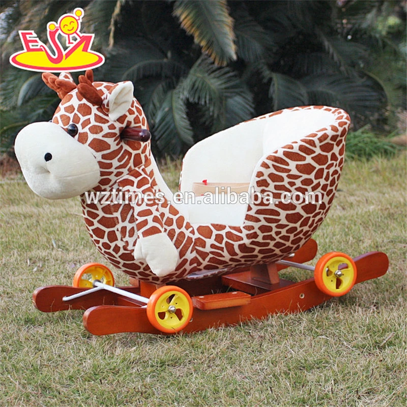 2018 Top fashion toddlers wooden rocking horse with wheels W16D081