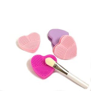 Private Label Colourful Heart-shaped Silicon Makeup Brush Cleaner Mat