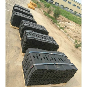 PC200/PC300/PC400 excavator track shoe for sale