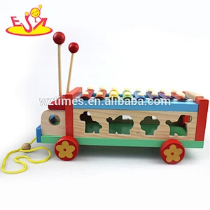 Heißer Verkauf 2018 scherzt hölzernes Spielzeugauto der hölzernen Spielzeugautoart und weisekinder hölzernes Spielzeugauto W04A214