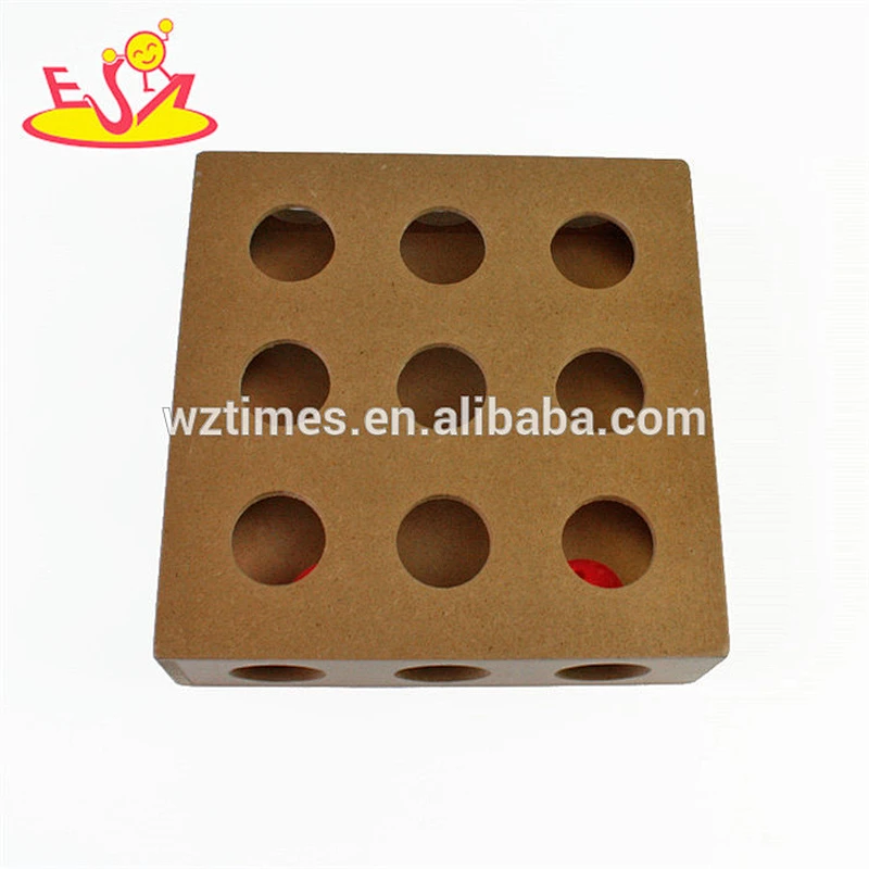 Wholesale popular smart toy wooden pets treat toy for training small animals' paw W06F049