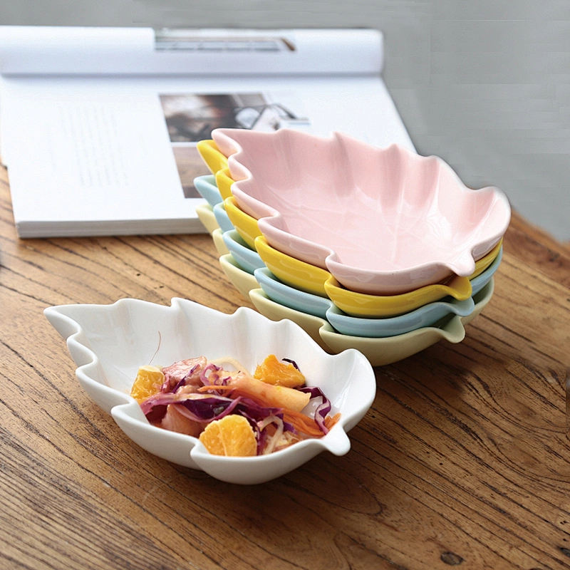 Wholesale Ceramic Tray Cute Snack Dish Creative Leaf Shape Porcelain Soup Bowl Colorful Party Food Plate 13.5*20 cm