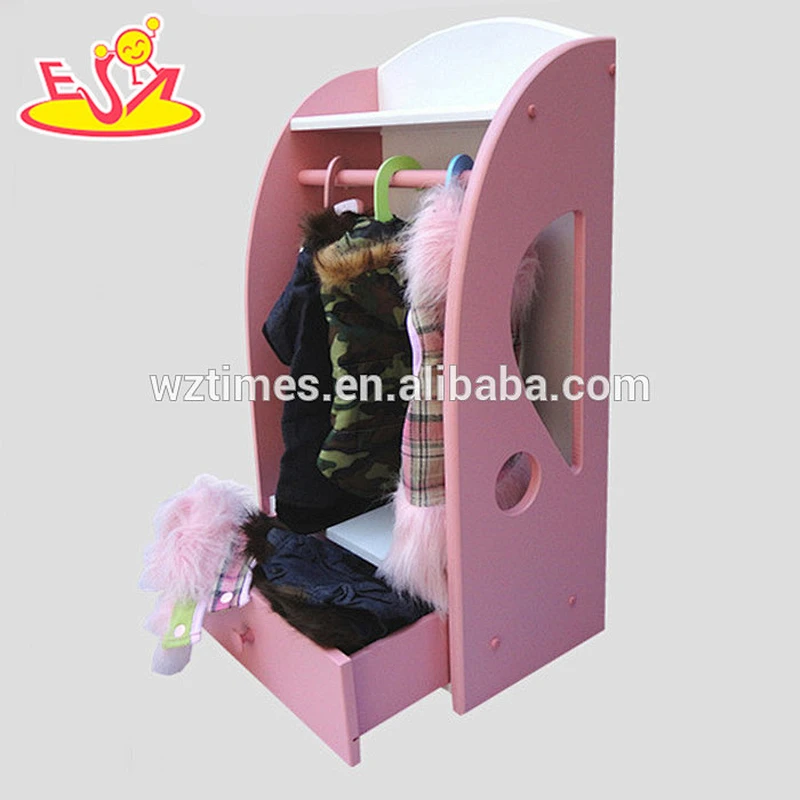 Wholesale useful green wooden pet hanger for dogs and cats hanging clothes W06F009C