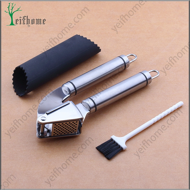 High quality 18/0 stainless steel garlic press set and Silicone Tube Rolle