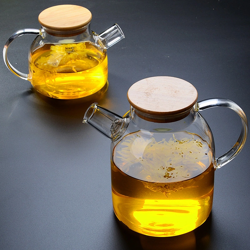 High quality glass water bottle 1.8L big capacity glass handle and bamboo cover cup