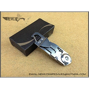 Outdoor Multifunction Tactical Folding Knife With Climbing Button Carabiner