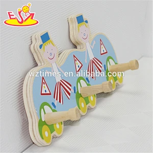 wholesale reliable quality wooden row of hooks for children W09B043