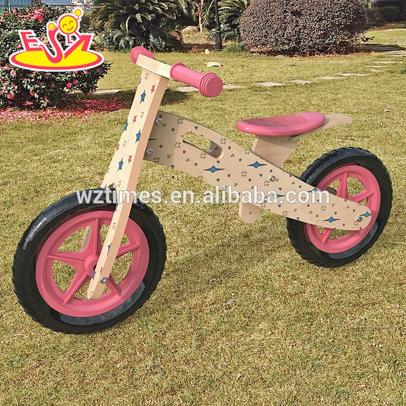 2018 Wholesale lovely wooden balance bikes for kids cartoon wooden bicycles for kids W16C177